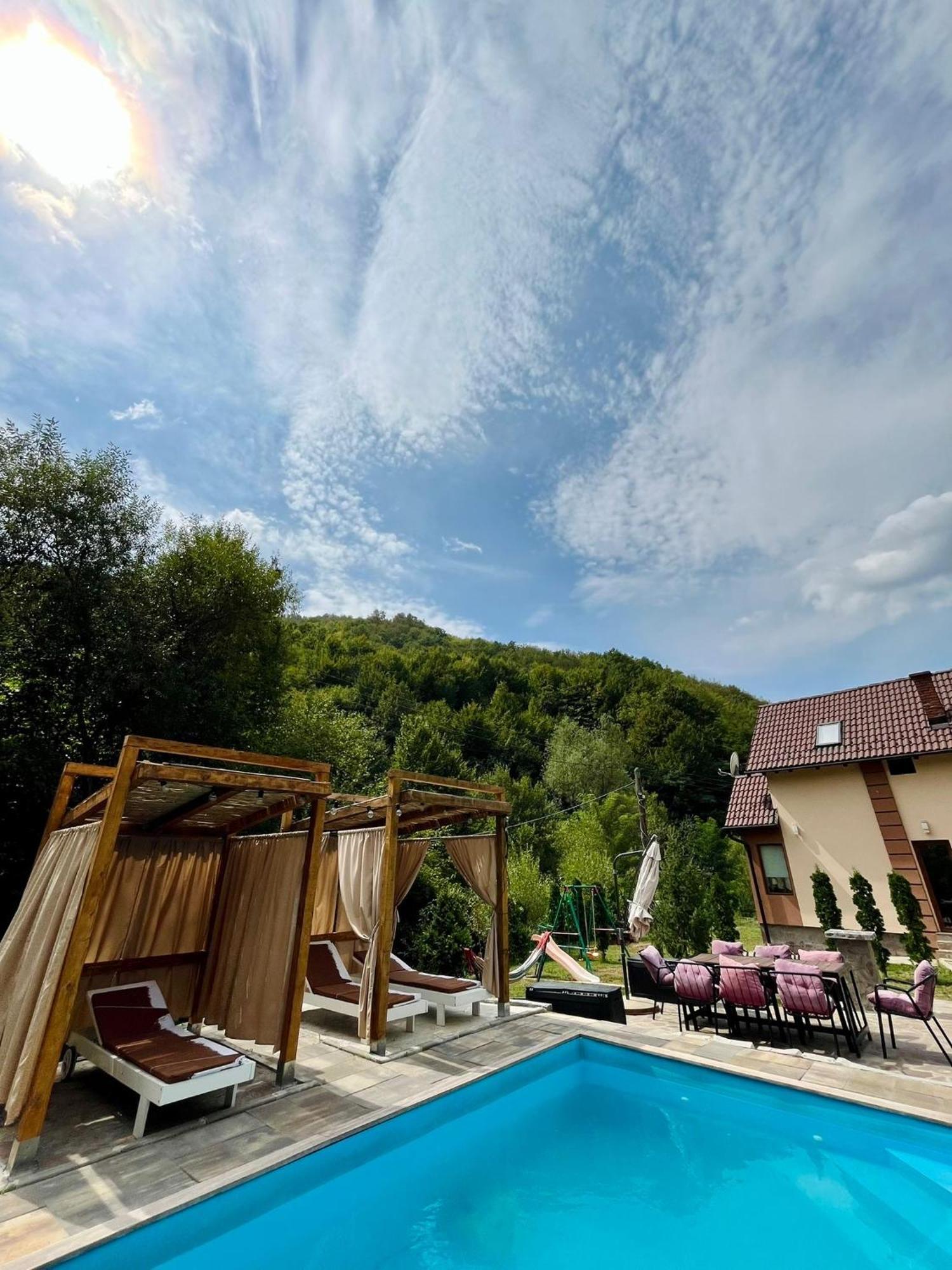Zeleni Svet 2 Crni Vrh