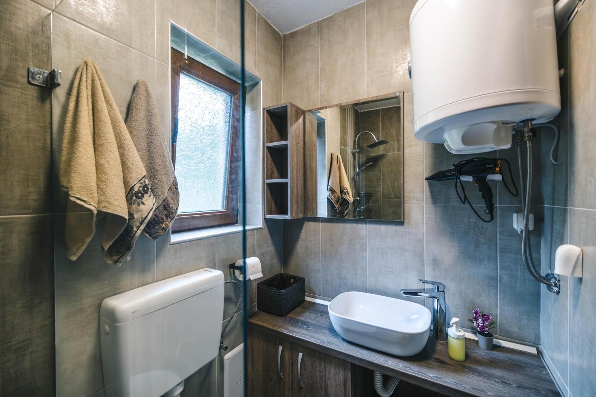 Zeleni Svet 2 Holiday home Crni Vrh